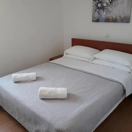 Mlikota Pensión Zaton (Zadar)