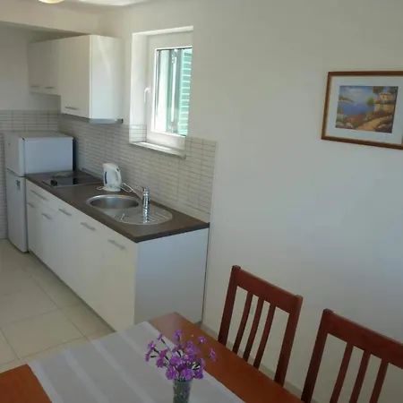 Guest house Mlikota *
